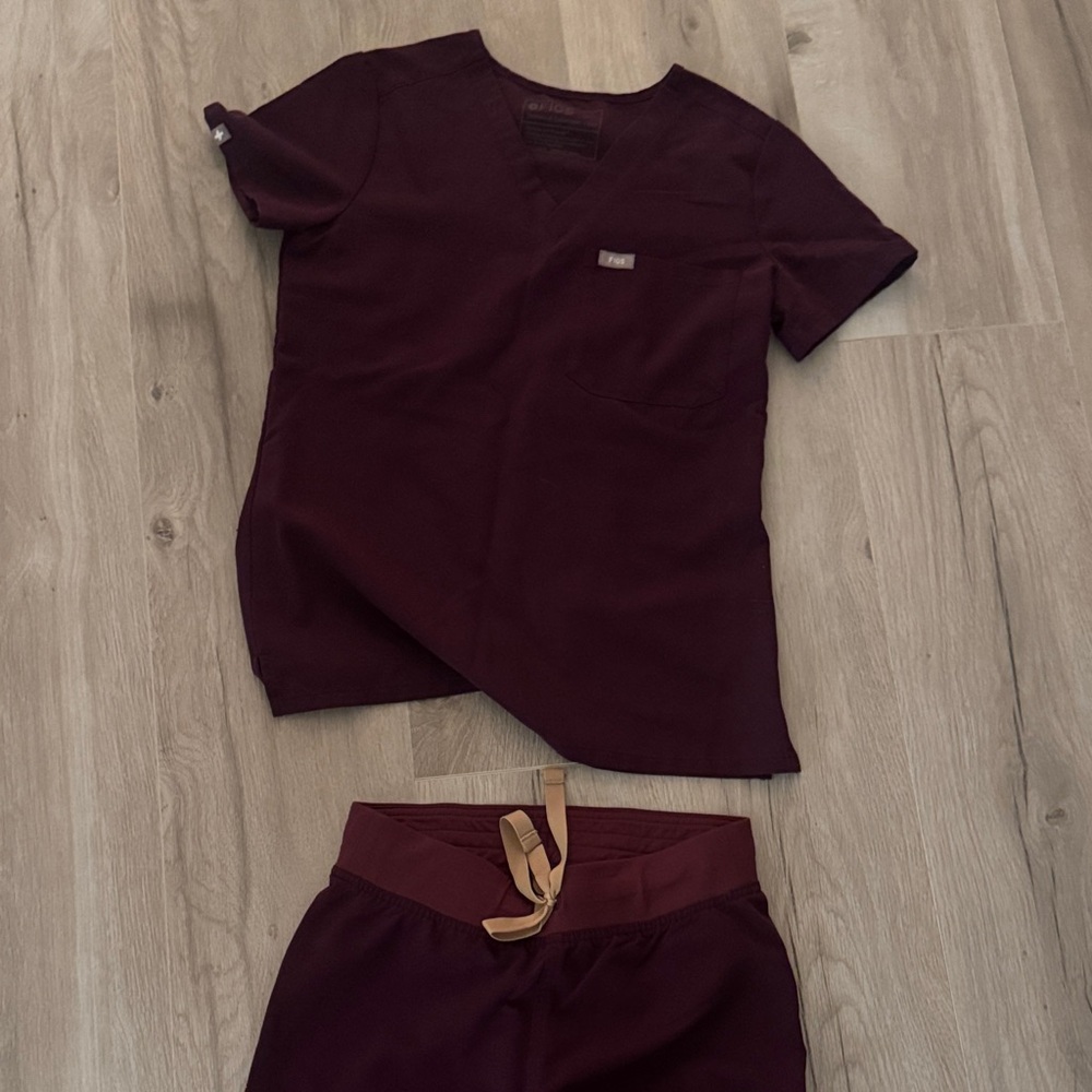 Figs Women's Scrub Set in Dark Burgundy